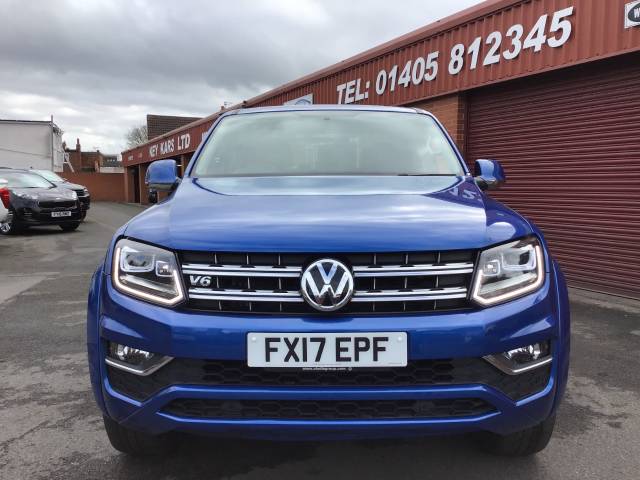 2017 Volkswagen Amarok D/Cab Pick Up Aventura 3.0 V6 TDI 224 BMT 4M Auto LOCK AND ROLL BACK COVER WITH ROLL BARS