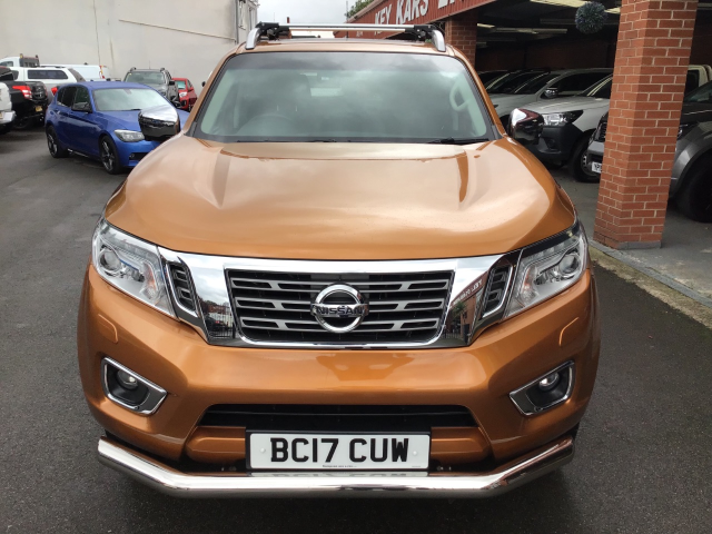 2017 Nissan Navara Tekna 2.3dCi 190 4WD Auto IMMACULATE ! VERY LOW MILES AT 16 k