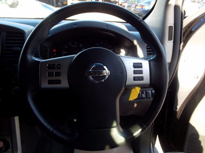 Nissan Navara 2.5 TD TEKNA AUTOMATIC Pick Up Diesel Black