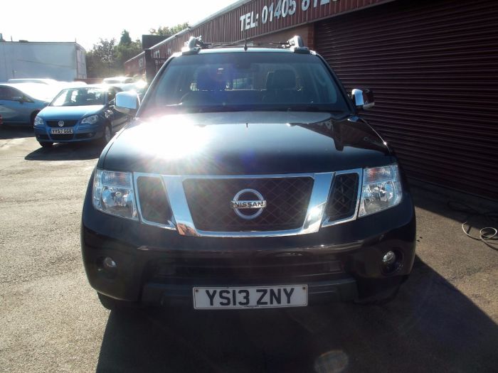 Nissan Navara 2.5 TD TEKNA AUTOMATIC Pick Up Diesel Black