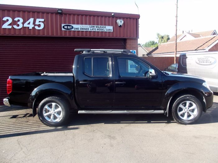 Nissan Navara 2.5 TD TEKNA AUTOMATIC Pick Up Diesel Black