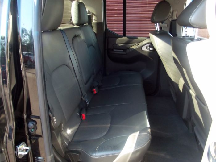 Nissan Navara 2.5 TD TEKNA AUTOMATIC Pick Up Diesel Black