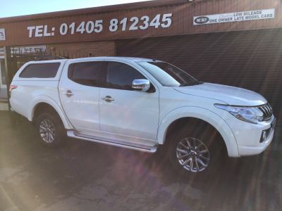 Mitsubishi L200 2.4 Double Cab DI-D 178 Barbarian 4WD GLAZED CANOPY COVER/TOWBAR Pick Up Diesel White at Key Kars Doncaster