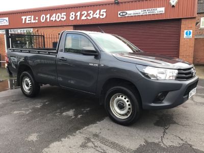Toyota Hilux SINGLE CAB Active Pick Up 2.4 D-4D IN RARE METALLIC GREY / SINGLE CAB Pick Up Diesel Grey at Key Kars Doncaster