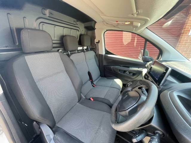 2021 Peugeot Partner 1000 1.5 Blue HDi 100 Professional  Premium Van