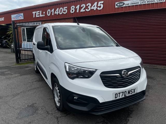 Vauxhall Combo Cargo 2300 1.5 Turbo D 130ps L2 H1 Edition Automatic Van Auto LWB Panel Van Diesel White
