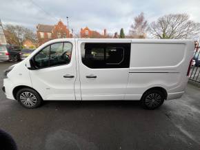 VAUXHALL VIVARO 2016 (16) at Key Kars Doncaster