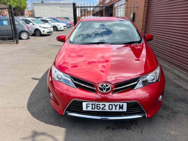2012 Toyota Auris 1.33 Dual VVTi Icon 5dr LOW MILES