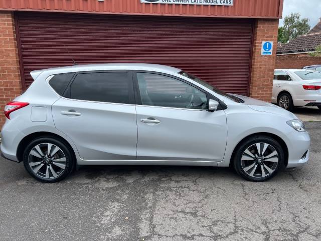 2017 Nissan Pulsar 1.2 DiG-T Tekna 5dr Xtronic (AUTOMATIC)