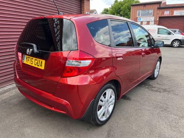 2015 Honda Jazz 1.4 i-VTEC ES Plus 5dr