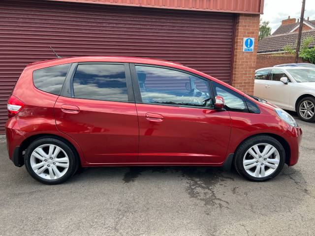 2015 Honda Jazz 1.4 i-VTEC ES Plus 5dr