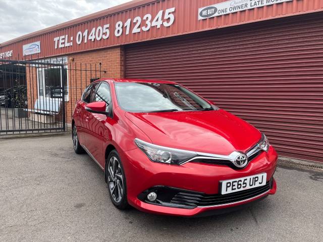 Toyota Auris 1.2T Design 5dr Hatchback Petrol Red