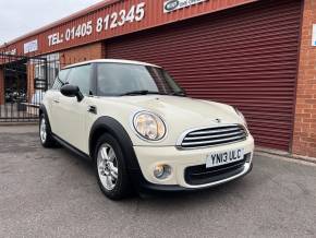 MINI HATCHBACK 2013 (13) at Key Kars Doncaster