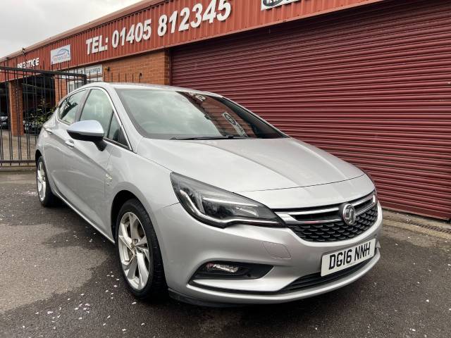 Vauxhall Astra 1.4T 16V 150 SRi Nav 5dr Hatchback Petrol Silver