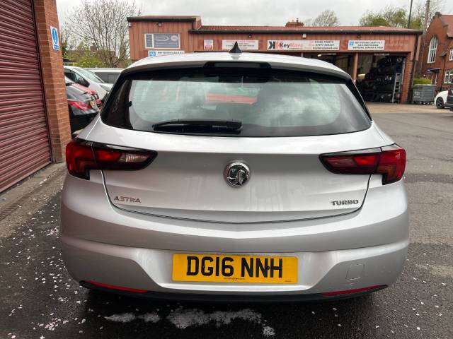 2016 Vauxhall Astra 1.4T 16V 150 SRi Nav 5dr